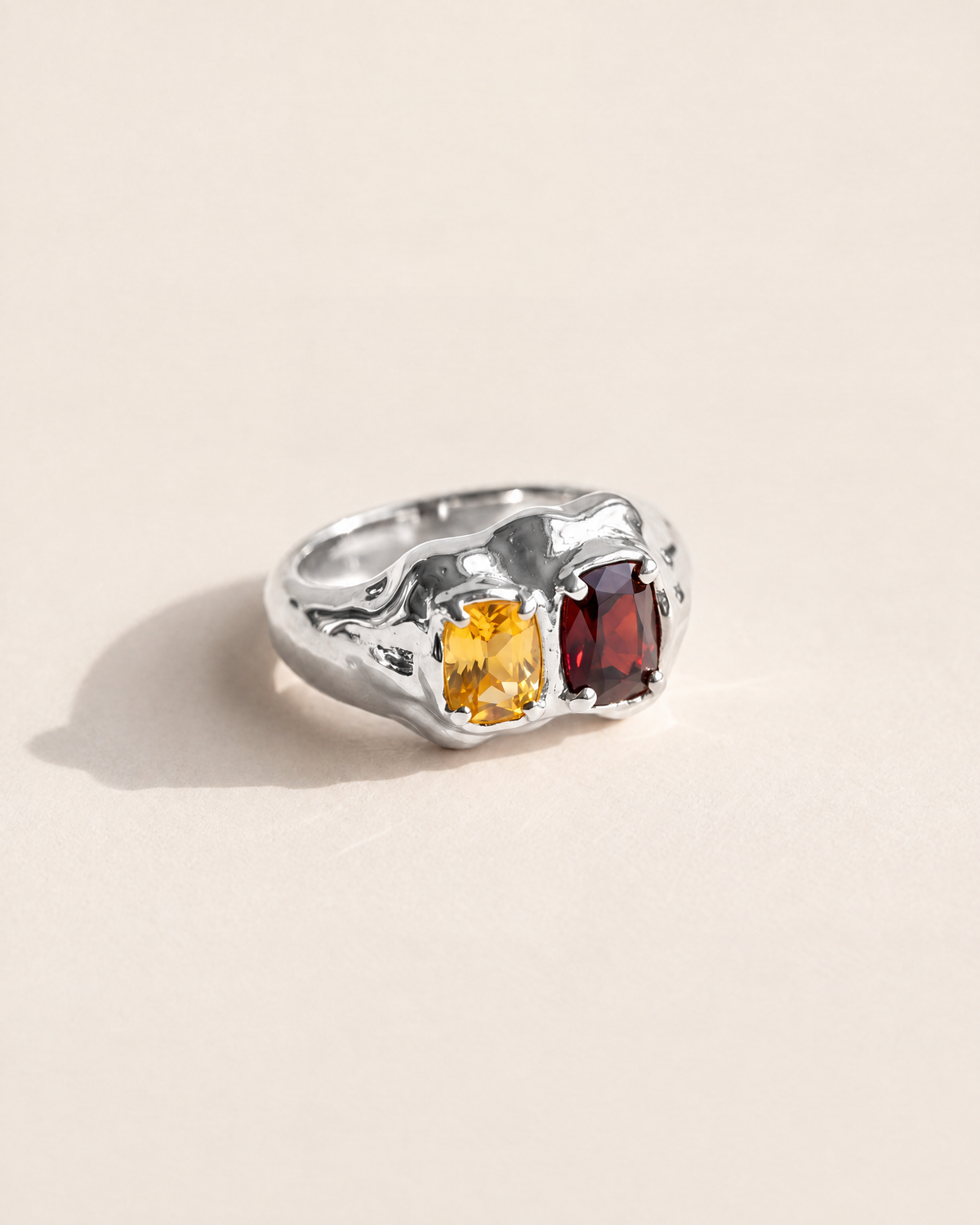 Double Stone Ring in 925 sterling silver with a red garnet and a citrine