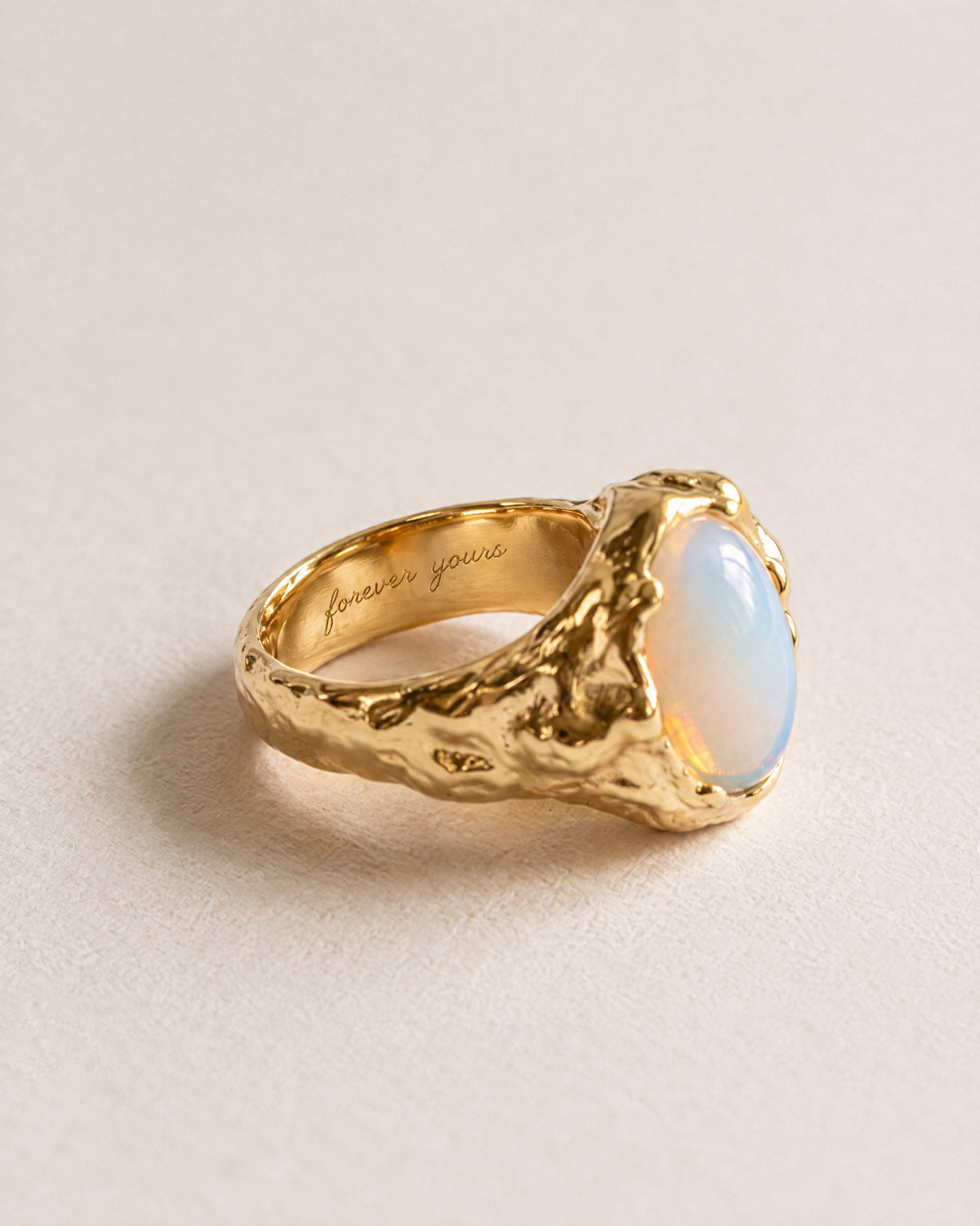 Drift Oval Ring in 18K gold vermeil with forever yours engraved inside the band, engraving preview